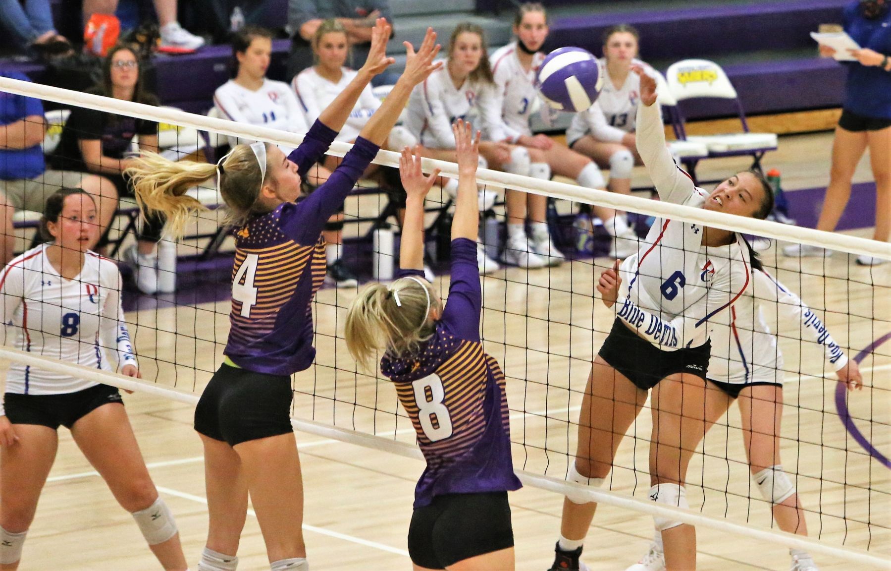 092821-qc-spt-central-dewitt vb15.jpg